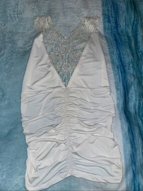 Skimpy White Lace-Back Ruched V-Neck Top/Cover-up